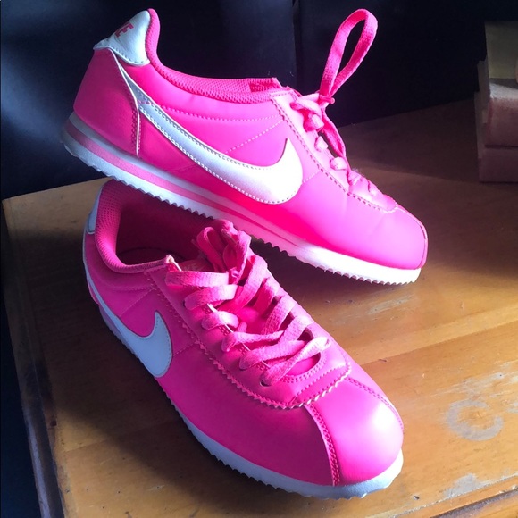 neon pink nike cortez